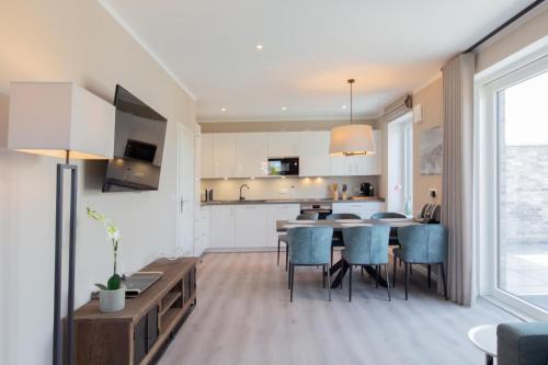 Kuchyň nebo kuchyňský kout v ubytování Ferienwohnung 4 Haus Meeresrauschen in Haffkrug