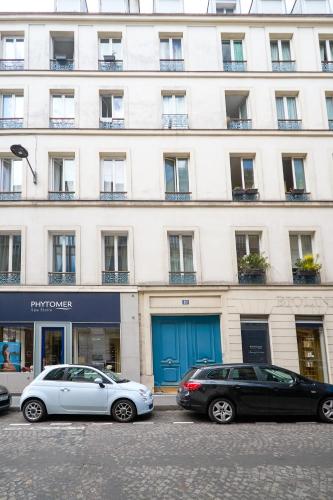 Champs-Élysées Executive Apartment