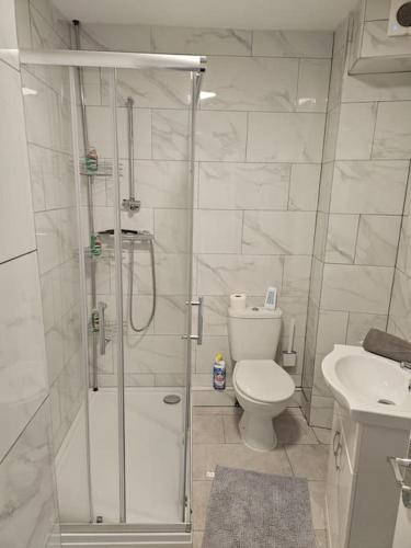 O baie la Noble Apartment Barnet