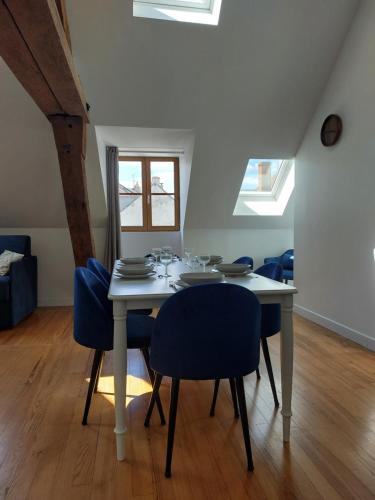 Ruang duduk di Appartements L'hirondelle