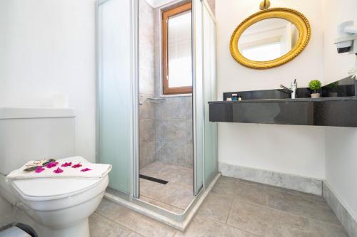 Ένα μπάνιο στο Ata Lagoon Beach Hotel