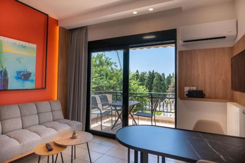 Gallery image of DF HOUSE Διαμονή με θέα θάλασσα in Nea Chili