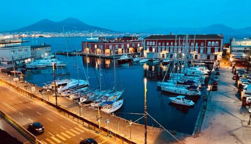 Luxury Napoli Style Apartment