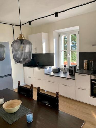 Kuchyň nebo kuchyňský kout v ubytování Ferienhaus Casa Toni mit Wallbox & Photovoltaik