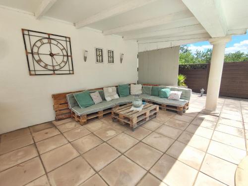 Posezení v ubytování Villa La Lavande