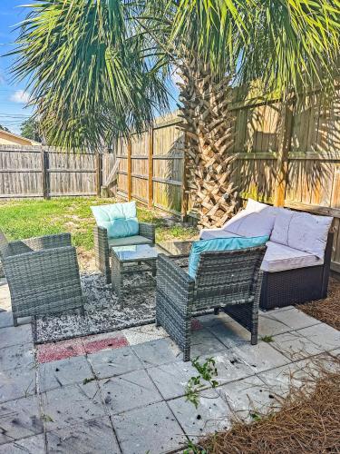 OceanView Oasis - Relax with Hot Tub, Breakfast, Fire Pit & Putting Green! photo 45