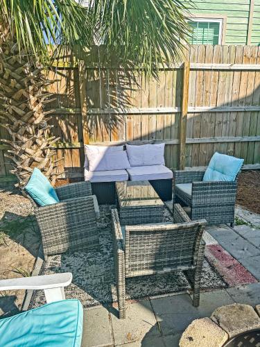 OceanView Oasis - Relax with Hot Tub, Breakfast, Fire Pit & Putting Green! photo 44