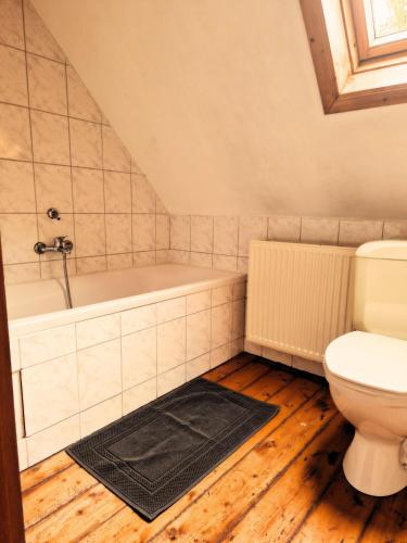 Un baño de B&B La Source de la Géronstère