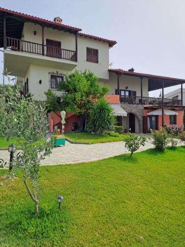 Sunday's Family House/Apartment
