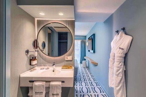Salle de bains dans l'établissement Barceló Benidorm Beach - Adults Recommended