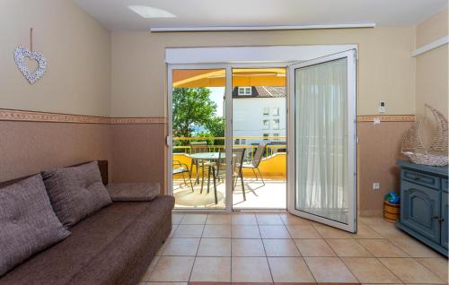 1 Bedroom Awesome Apartment In Dramalj