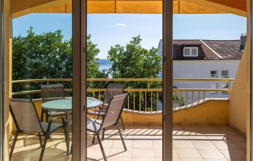 1 Bedroom Awesome Apartment In Dramalj
