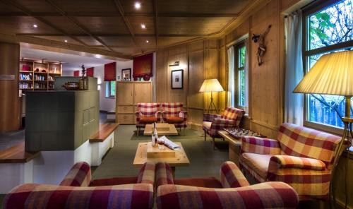 Χώρος καθιστικού στο Hotel St. Anton