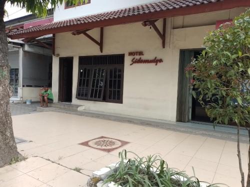 Gallery image of Hotel Syariah Sidomulyo in Pacitan