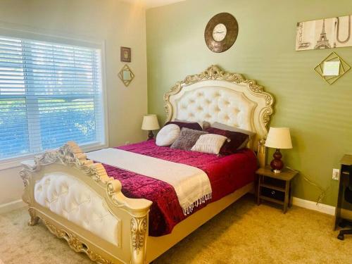 Ένα ή περισσότερα κρεβάτια σε δωμάτιο στο Amazing and Breathtaking One Bedroom Downtown apt