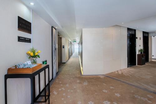 Φωτογραφία από το άλμπουμ του Hongdu Hotel στο Σενζέν