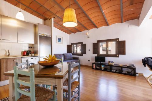 Η κουζίνα ή μικρή κουζίνα στο Iconic by Unik Vacation