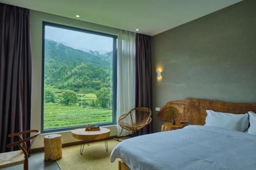 Nespecifikovaný výhled na hory nebo výhled na hory při pohledu z bed and breakfast