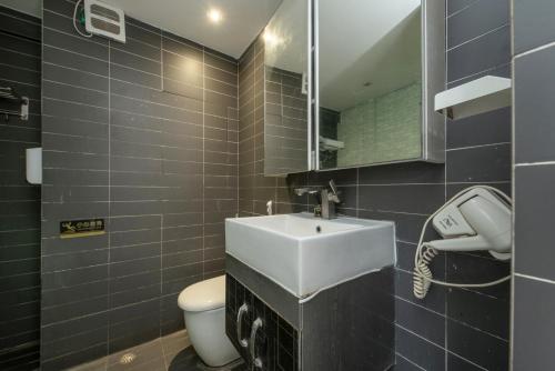 Ένα μπάνιο στο Mihua Times You Apartment
