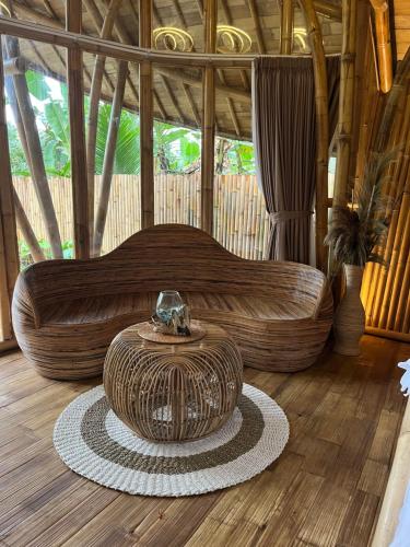 Χώρος καθιστικού στο Bamboo House - Ecobreeze