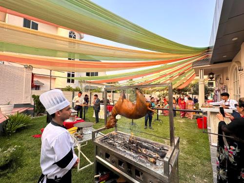 Ospiti di Royal Resort, itahari