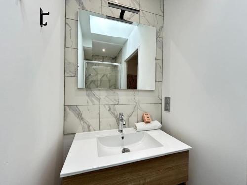 Photo de la galerie de l'établissement Été magnifique T2 tout équipé proche centre-ville, à Reims