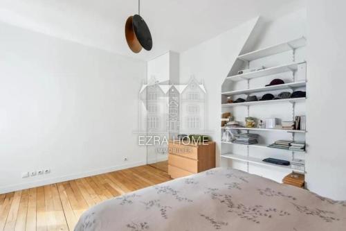 Élégant 2 Pièces avec Cour Pavée