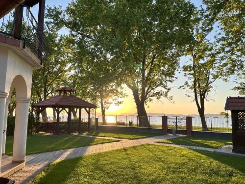 Holiday home in Balatonboglar 48107