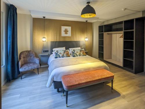 Hotel Restaurant & Spa Verte Valléeにあるベッド