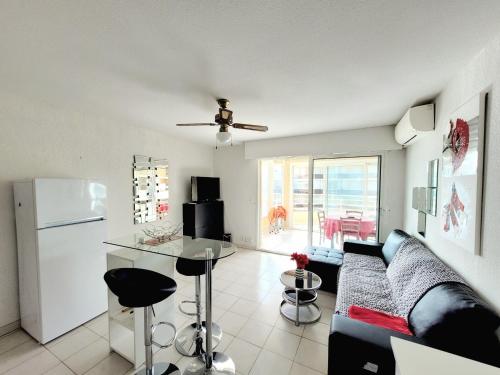 Canet-en-Roussillon T3 - 4 pers, CLIM, WIFI, PARKING, Loggia, 3 étoiles