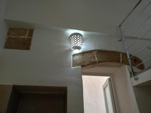 a light on the ceiling of a room at Laura in Gallipoli
