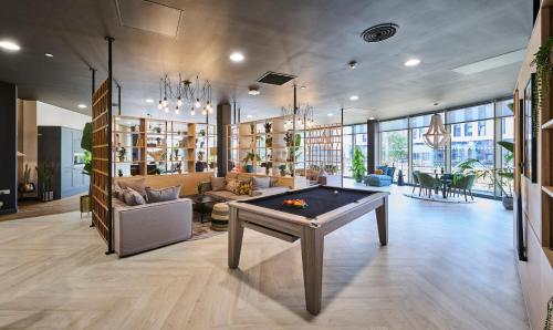 Ruang duduk di Students Only Deakins Place in Nottingham