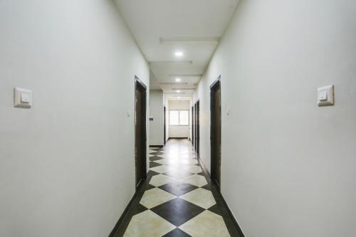 Galeriebild der Unterkunft FabHotel Johar Inn in Raipur