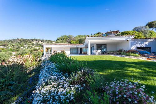 VILLA ADRIANA VI4411 By Riviera Holiday Homes