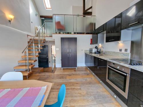 3 Bed Piccadilly Duplex City Centre photo 8