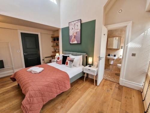 3 Bed Piccadilly Duplex City Centre photo 16