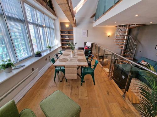 3 Bed Piccadilly Duplex City Centre photo 18