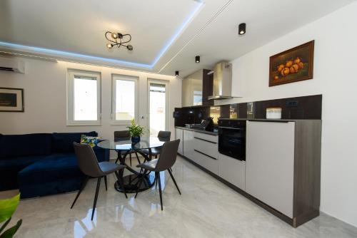 Apricus Apartment