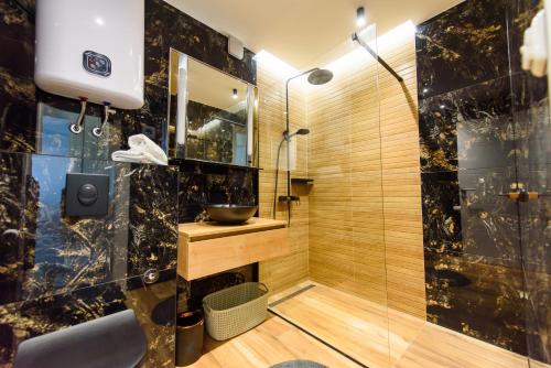 Apricus Apartment