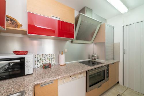 Η κουζίνα ή μικρή κουζίνα στο Jasmine Luxury Apartment