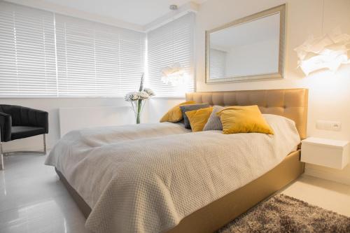 ApartView by Rent like homeにあるベッド