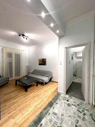 Jorges house in athens