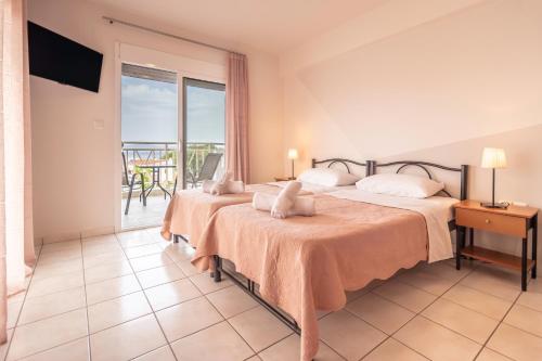 Φωτογραφία από το άλμπουμ του PROPERSTAY 107 - Villa Sea View Polychrono στο Πολύχρονο