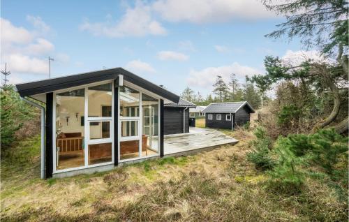 Budova, kde se prázdninový dům nachází