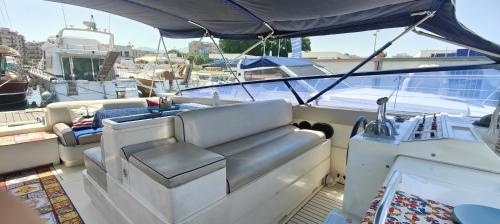 Desirè Charming House Boat photo 29