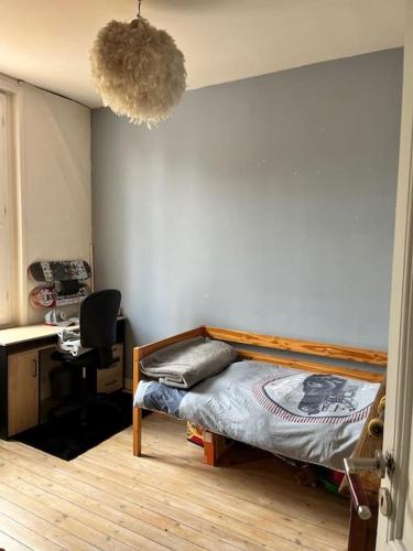 Photo de la galerie de l'établissement Splendide maison familiale avec piscine, à La Rochelle