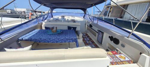 Desirè Charming House Boat photo 30
