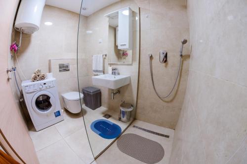 O baie la Square Inn