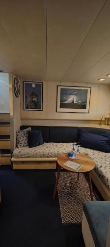Desirè Charming House Boat photo 34