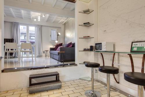 Victor Apartment by Mamo Florence